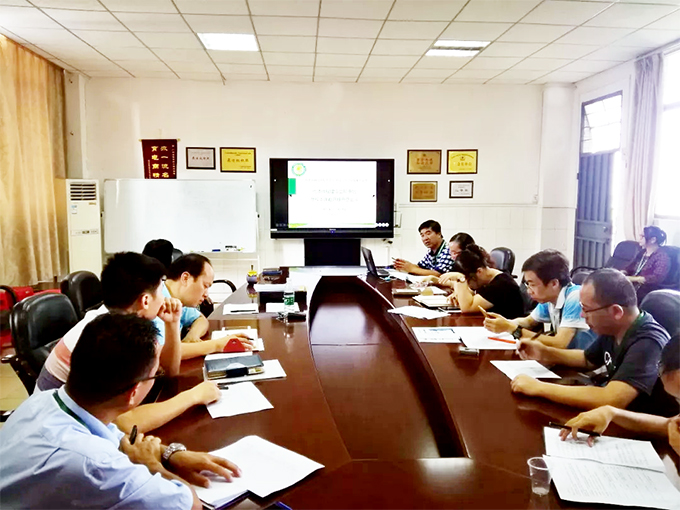 高新技校舉行優(yōu)質(zhì)課程建設(shè)立項(xiàng)審查會